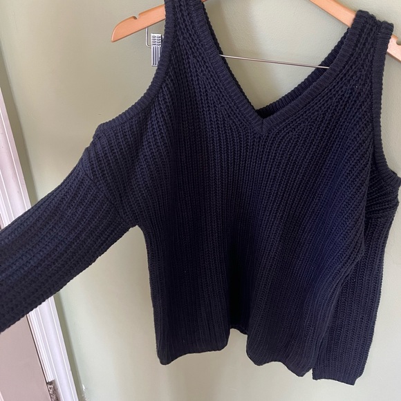 Cotton On Navy Blue Cut Out Shoulder Sweater Womens Small - Picture 2 of 4